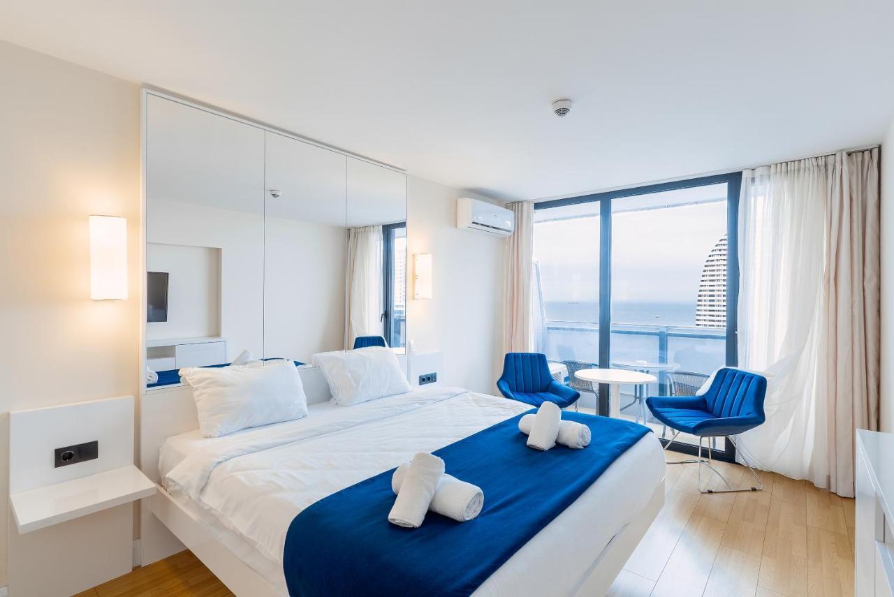 Gc Apartments Batoumi Extérieur photo